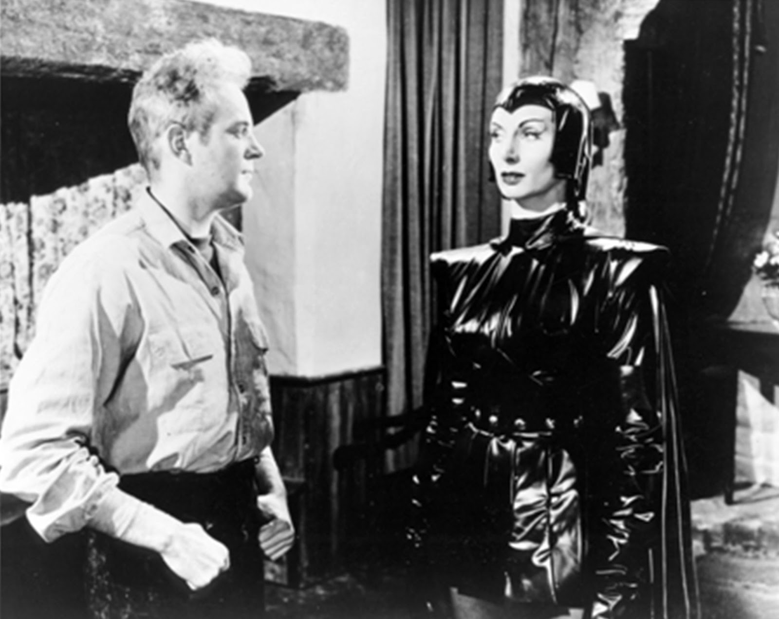 Kick off 2024 with a visit from the cult British sci-fi DEVIL GIRL FROM MARS – newly restored and on Blu-ray for the first time!